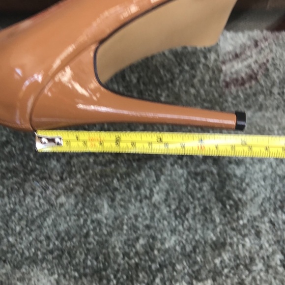 Steve Madden 8.5 nude platform heels - Picture 15 of 16